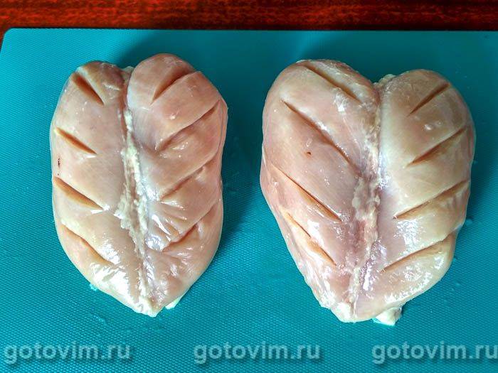 Запечена куряча грудка, шпигована солодким болгарським перцем, Крок 01