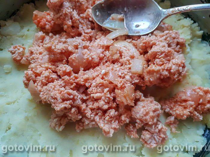 Фотографії рецепта Запіканка з картопляного пюре з курячим фаршем, 02 Запіканка з картопляного пюре з курячим фаршем, Крок 02