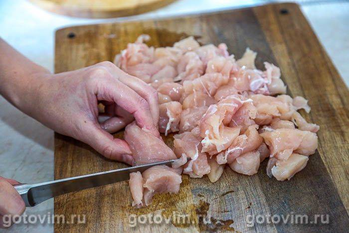 Запіканка з курячої грудки з беконом і хлібом, Крок 01