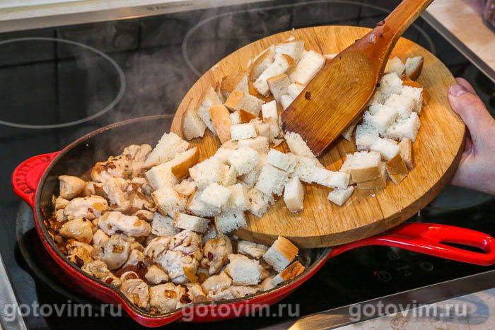 Запіканка з курячої грудки з беконом і хлібом, Крок 04