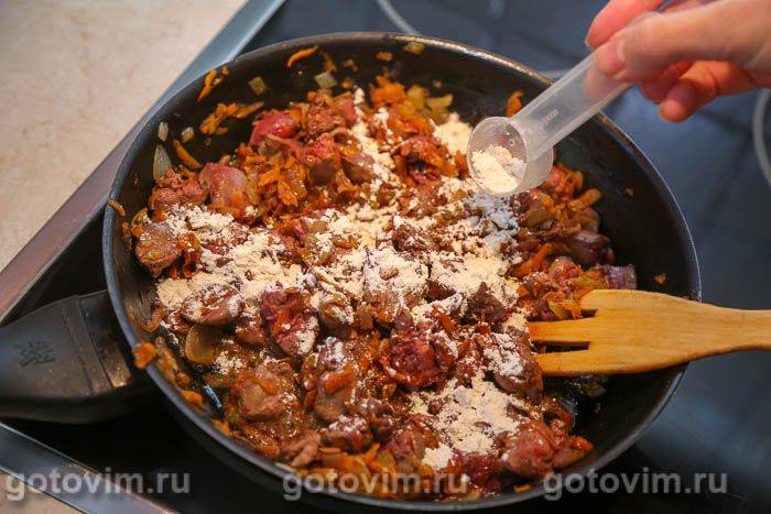Фотографії рецепта Запіканка з курячої печінки та макаронів, 05 Запіканка з курячої печінки та макаронів, Крок 05