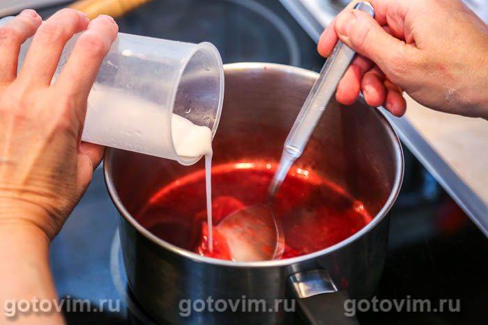 Фотографії рецепта Качині ніжки конфі з малиновим соусом, 06 Качині ніжки конфі з малиновим соусом, Крок 06