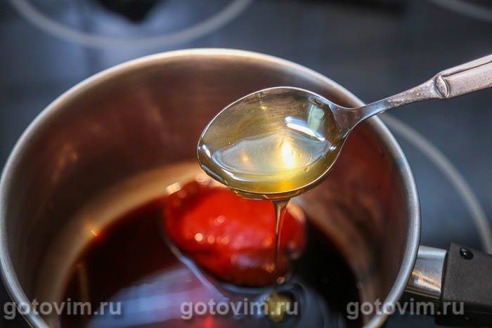 Фотографії рецепта Качка, запечена в рукаві з глазур'ю із соєвого соусу з медом і апельсиновим соком, 05 Качка, запечена в рукаві з глазур'ю із соєвого соусу з медом і апельсиновим соком, Крок 05