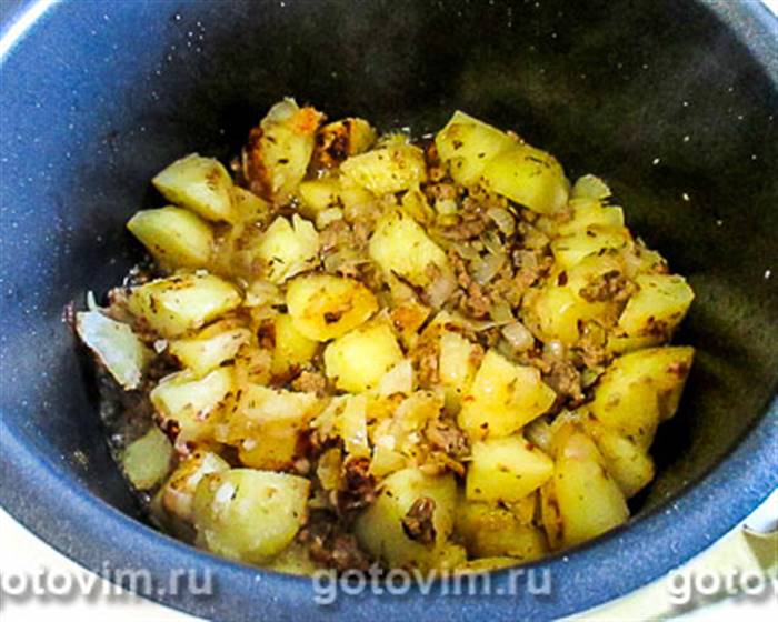 Фотографії рецепта Картопля з курячим фаршем, запечена в мультиварці, 05 Картопля з курячим фаршем, запечена в мультиварці, Крок 05
