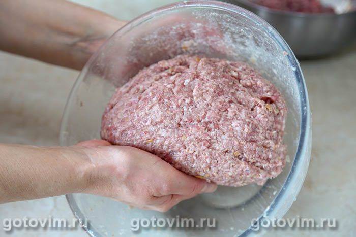 Фотографії рецепта Котлети з начинкою із сирних паличок моцарели, 04 Котлети з начинкою із сирних паличок моцарели, Крок 04
