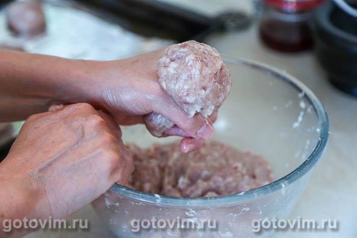 Фотографії рецепта Котлети зі свинини з куркою в духовці, 04 Котлети зі свинини з куркою в духовці, Крок 04