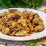 Курячі шлунки, тушковані з картоплею