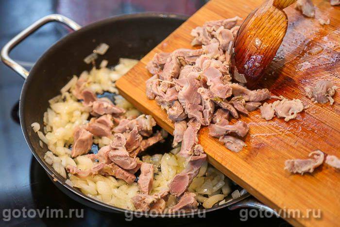 Фотографії рецепта Курячі шлунки, тушковані з картоплею та капустою, 05 Курячі шлунки, тушковані з картоплею та капустою, Крок 05