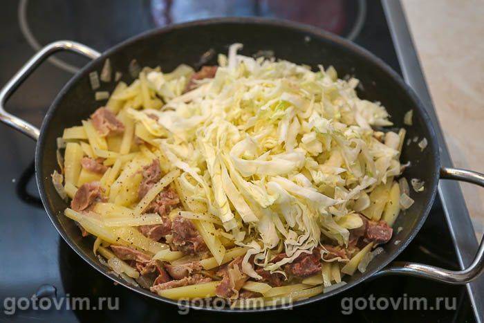 Фотографії рецепта Курячі шлунки, тушковані з картоплею та капустою, 07 Курячі шлунки, тушковані з картоплею та капустою, Крок 07