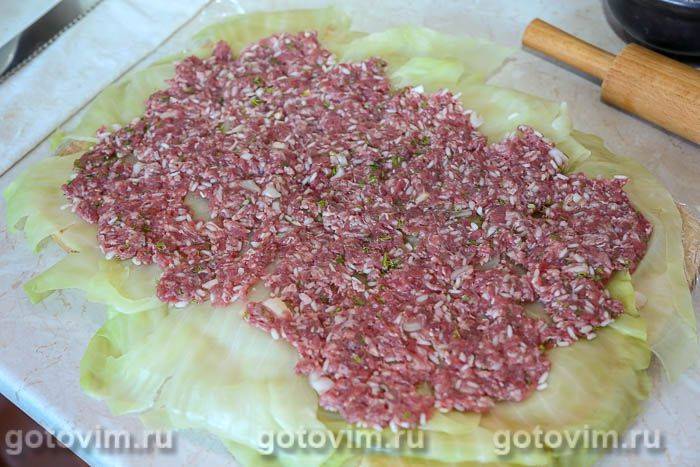 Фотографії рецепта Рулет з капусти з фаршем і рисом (в пакеті для запікання) , 05 Рулет з капусти з фаршем і рисом (в пакеті для запікання) , Крок 05