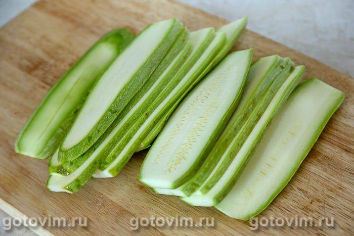 Рулетики з кабачків із курячою котлетою, Крок 01