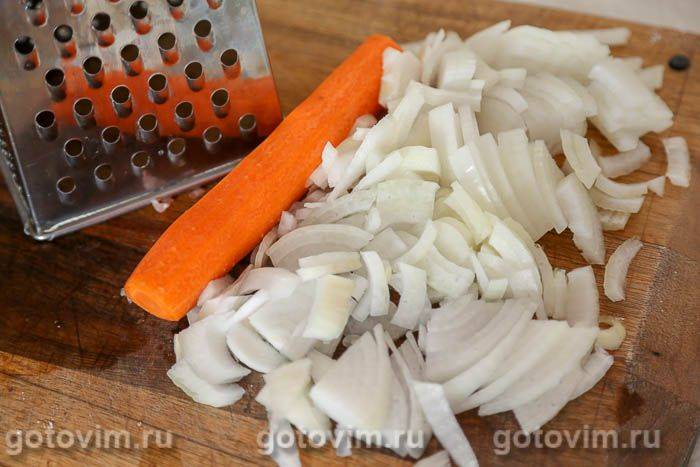 Тушкований кролик у сметані з овочами, Крок 03