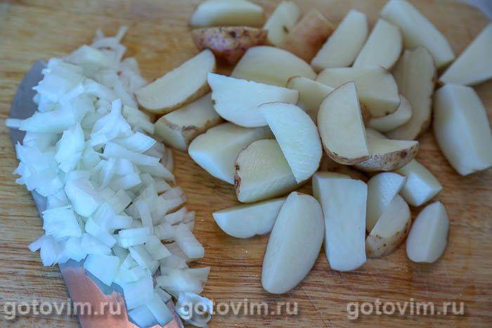 Квасоля з картоплею та м'ясом, запечена в горщиках, Крок 02